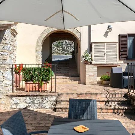 Le Tradizioni Casa rural Trevi