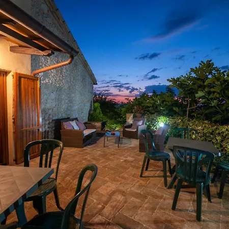 Le Tradizioni Casa rural